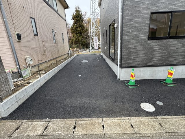 流山市駒木新築戸建【八木北小学校：10分】の駐車場|駐車スペース・縦列２台駐車可