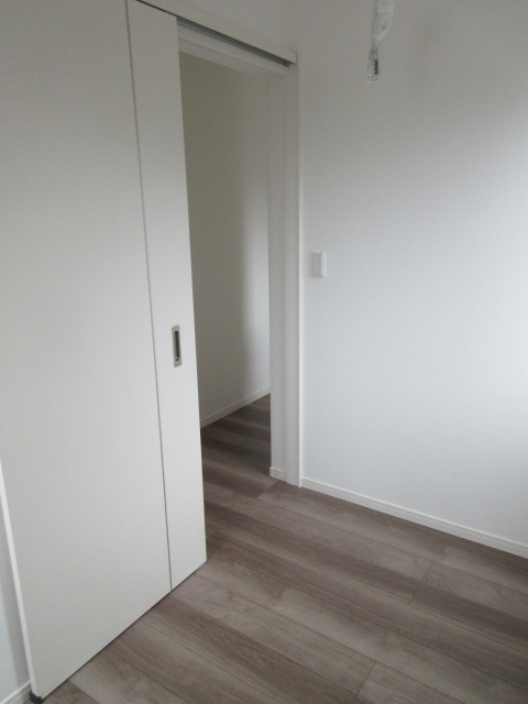 【仲介手数料無料】新築後未入居戸建　熊谷市末広4-14（全11棟）の洋室