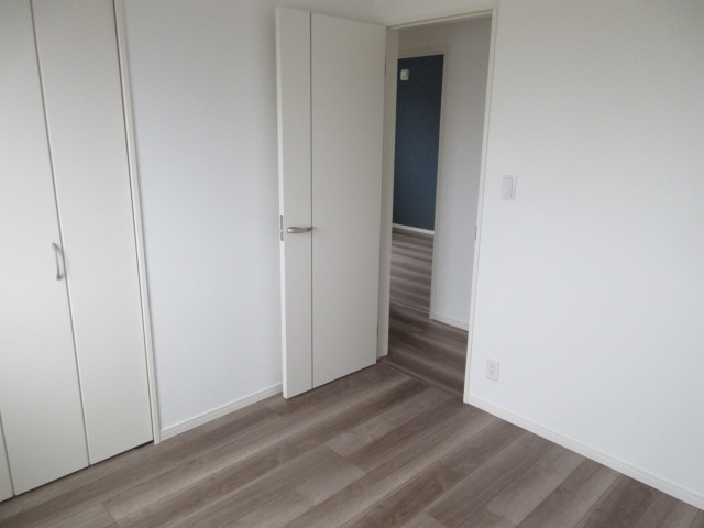 【仲介手数料無料】新築後未入居戸建　熊谷市末広4-14（全11棟）の洋室