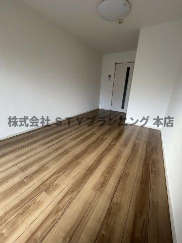 仲介手数料０円！リシャール・瑞の居間・リビング