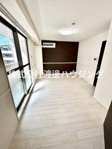 クリスタルマンションの内装