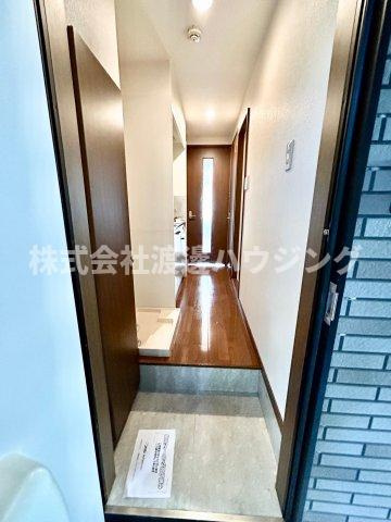 アンプルールフェールカメリアの玄関