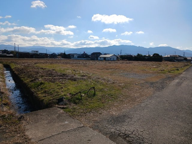 八代市鏡村土地の外観