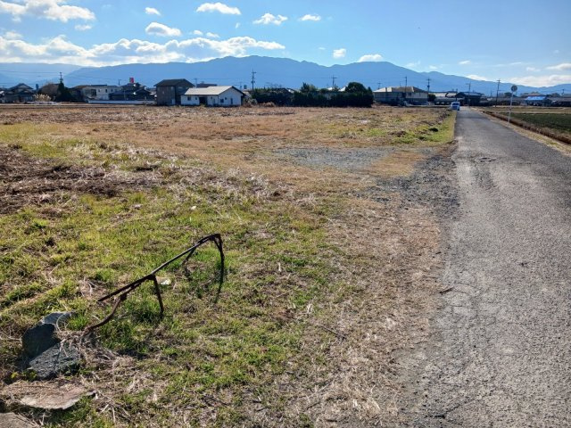 八代市鏡村土地の外観