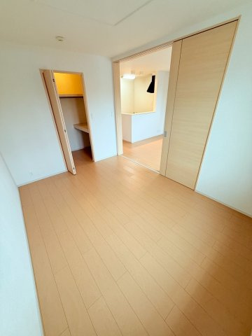 カーサ・ソレイユの洋室