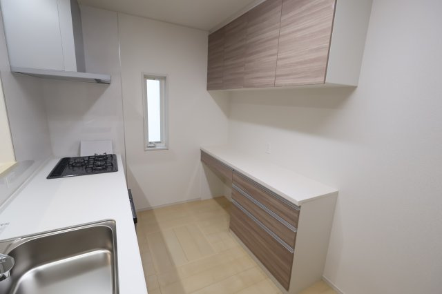 《仲介手数料無料》浦和区大東２丁目11-44(2号棟)新築一戸建ていろどりアイタウンのキッチン|撮影日 2025年10月16日 13:30 曇り