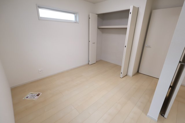 《仲介手数料無料》浦和区大東２丁目11-44(2号棟)新築一戸建ていろどりアイタウンの洋室|撮影日 2025年10月16日 13:30 曇り