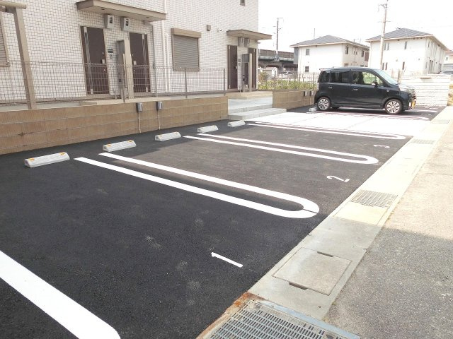 Affinoの駐車場