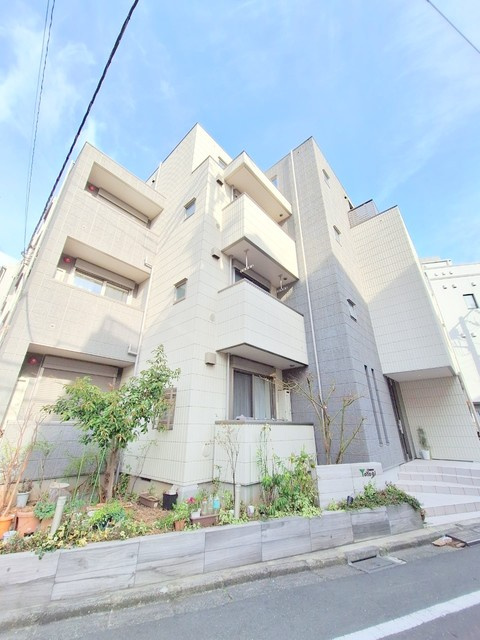 シャトー代々木の外観