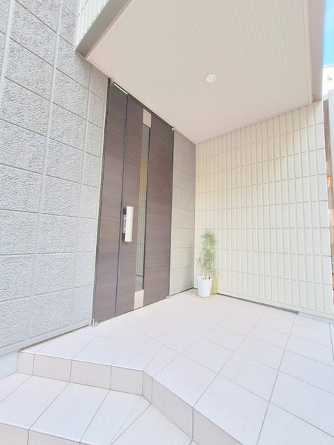 シャトー代々木のエントランス