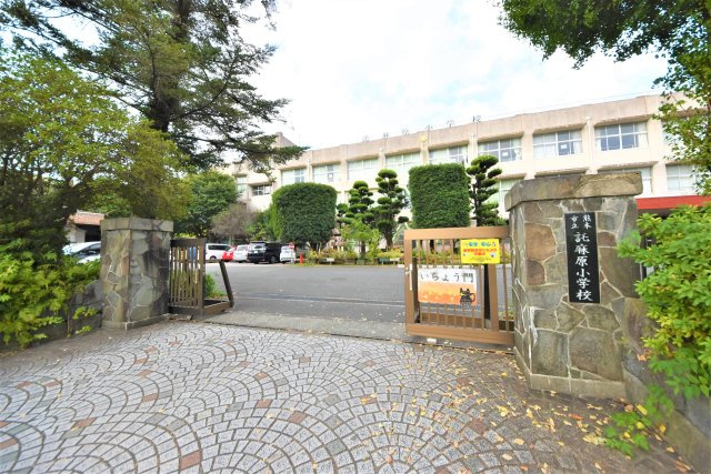 熊本市中央区渡鹿6丁目第3-2棟（2号棟）の周辺|託麻原小学校