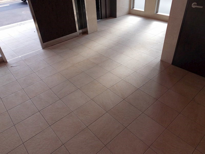 メゾンアカシのエントランス