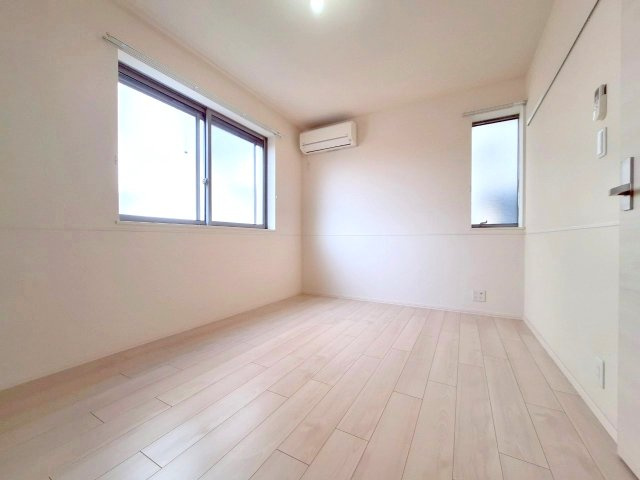 ＦＥＬＳＥＮ　フェルゼンの寝室|★白を基調としたお部屋★