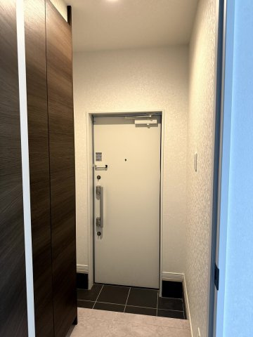 ブルージュ明石の玄関