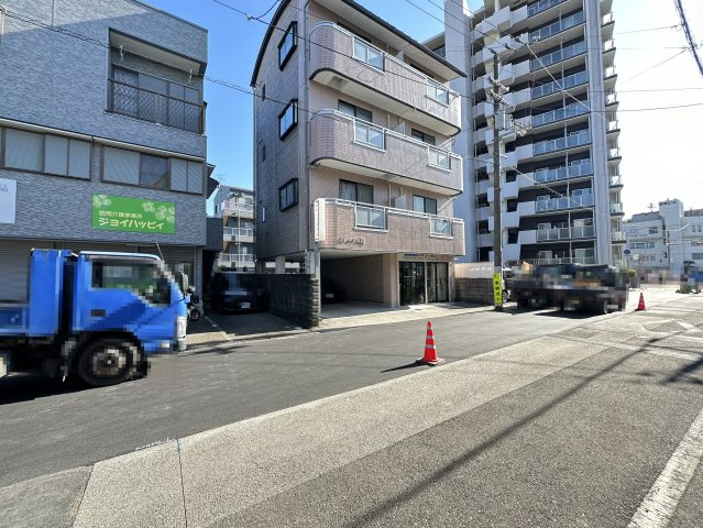 ミレニアム司の外観