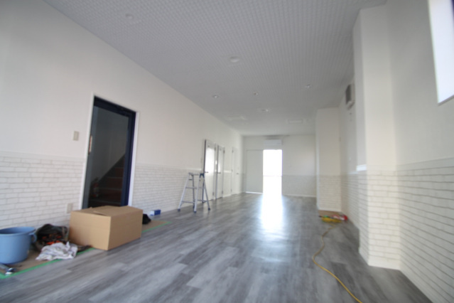 天満町森ビルの内装|明るい色調の室内です