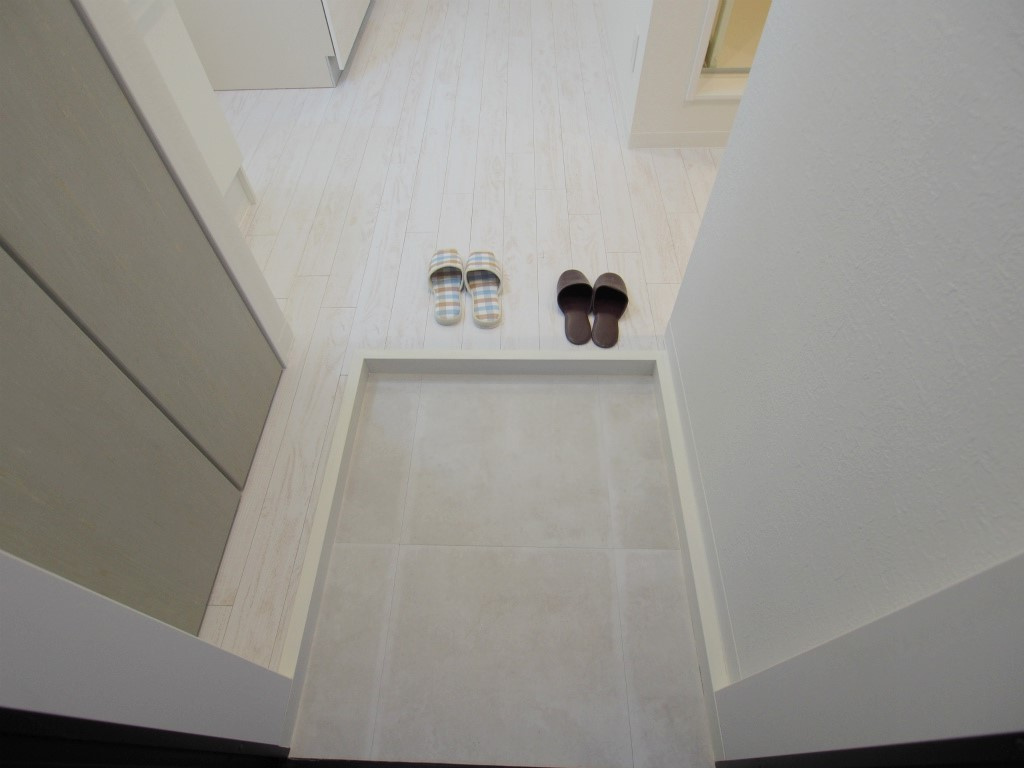 リバティハウスの玄関