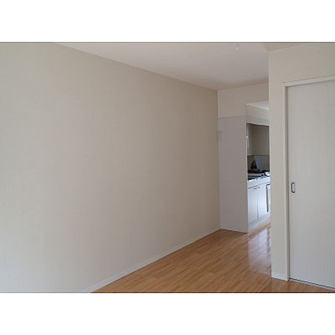 ニホコーポラスの居間・リビング