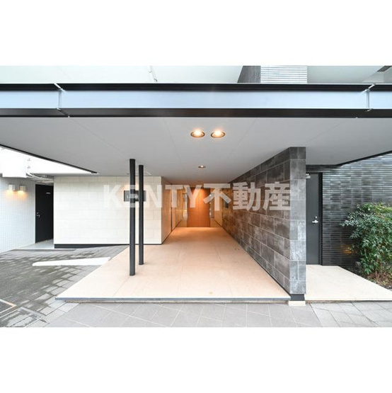 【エントランス】 | リバーレ蒲田仲六郷 | 清潔なエントランスです