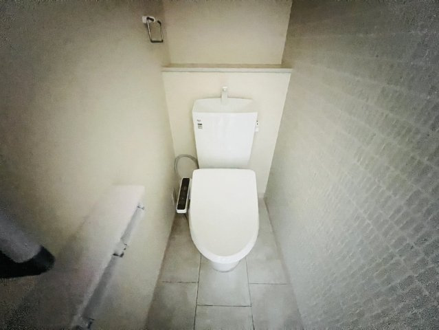 高浜市青木町９丁目5-15『仲介手数料無料』新築戸建てのトイレ