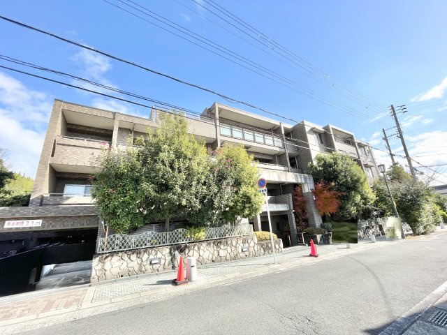 ロイヤルアーク東香里園町