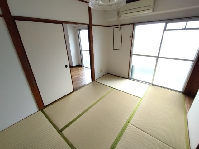 でしおドルフの和室|和室ならではの温かな和の空間で寛ぎの時間を過ごせます