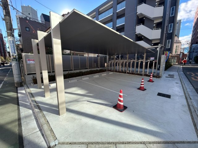 プレミアムコート府中Ⅱ　の駐車場