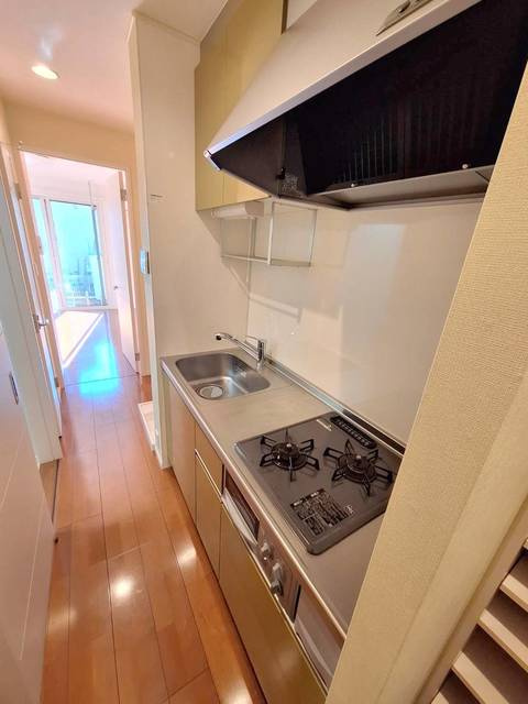 Ｍａｉｓｏｎ Ｓｔａｒｌｉｔ　メゾンスタルリットのキッチン|料理の幅も広がるグリル付ガス２口システムキッチン