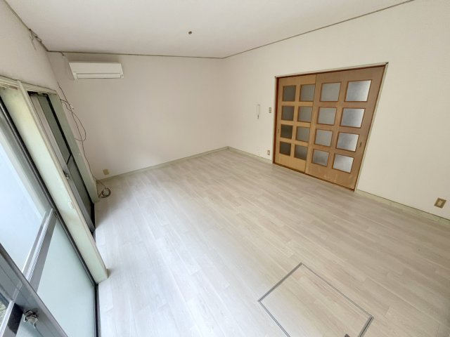 平松５丁目戸建の居間・リビング