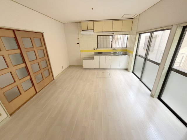 平松５丁目戸建の居間・リビング
