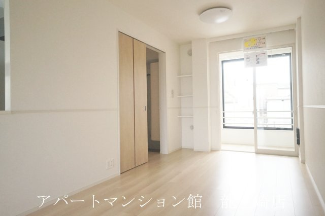 シャトー・バロンＶの居間・リビング