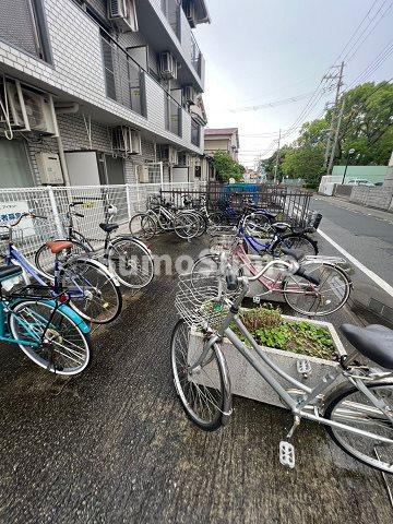 サンハイツイシハラの駐車場