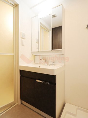 【洗面所】 | S-RESIDENCE久留米六ツ門abreastⅡ | 明るい洗面所です※別号室の写真になります