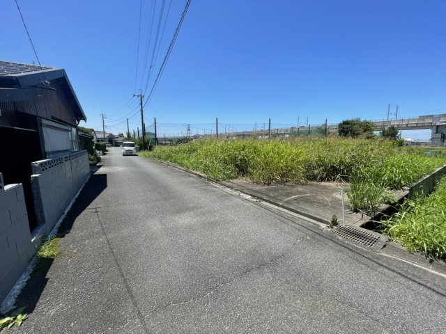 鏡町両出土地の前面道路含む現地写真