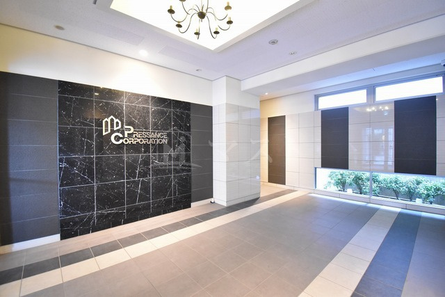 プレサンス北浜ラ・フェスタのロビー