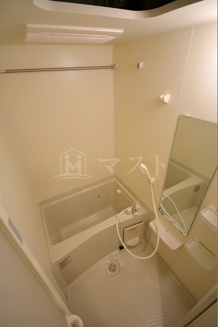 プレサンス北浜ラ・フェスタの浴室