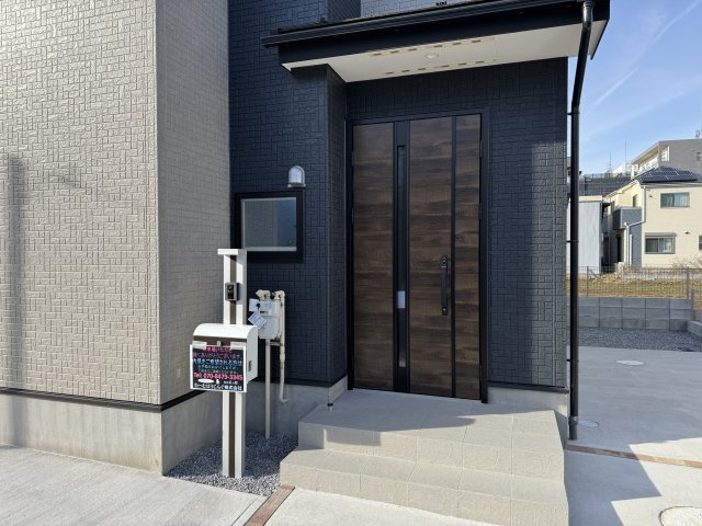 松戸市松飛台新築戸建（第３松飛台）のエントランス|エントランス・玄関ポーチ