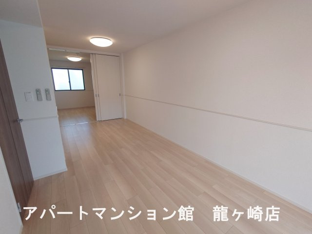 ラ・メゾン土浦Ⅱの居間・リビング