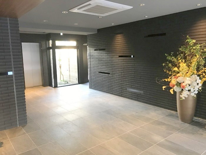 幸court nara　sanjoのロビー