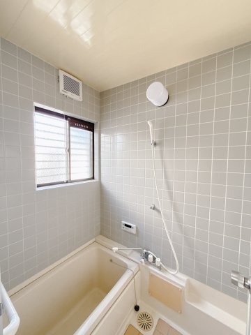 【中古戸建】加須市騎西　の浴室|■浴室