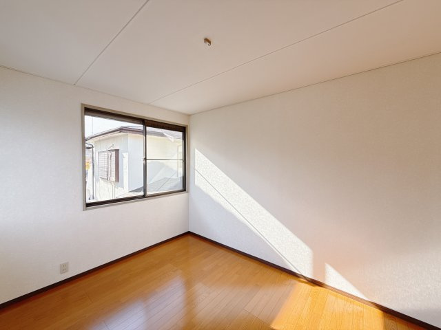【中古戸建】加須市騎西　の洋室|■2階洋室