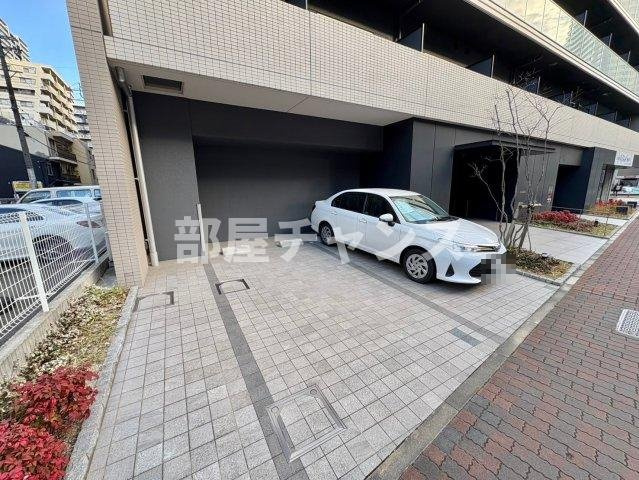 リシュドール名駅南の駐車場