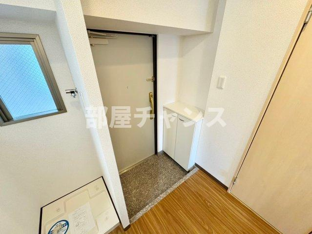 サン・名駅南ビルの玄関