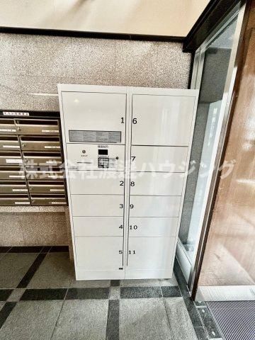 ハルフィー江坂のその他共用部分|宅配BOX付いてます