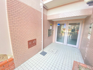 【エントランス】 | エントランスはオートロックです♪女性の方も安心してお住まいいただけます！