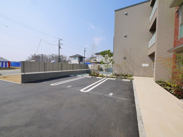 ル　コトー学園前の駐車場
