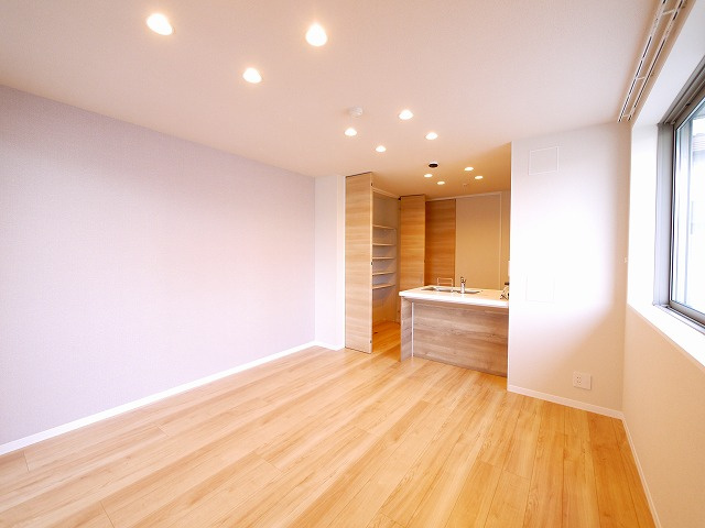 ル　コトー学園前の居間・リビング