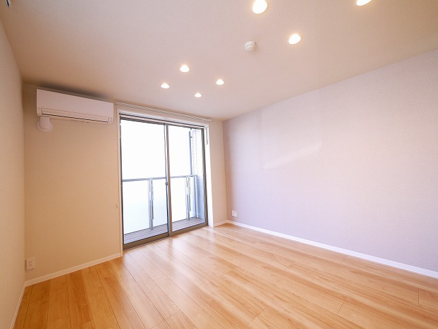 ル　コトー学園前の居間・リビング