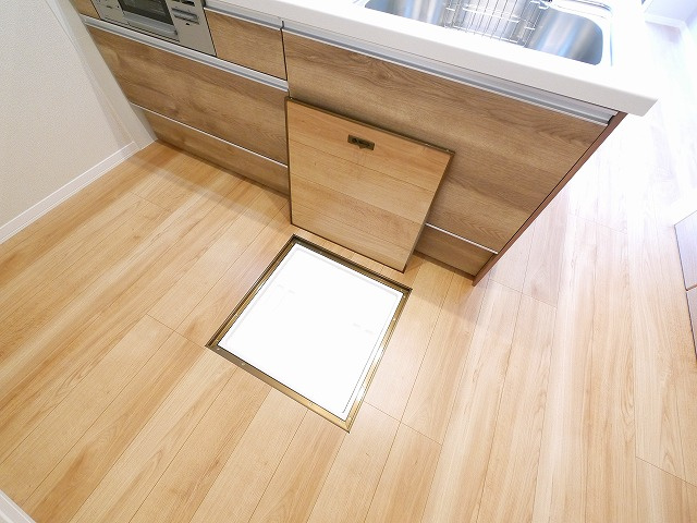 ル　コトー学園前の収納