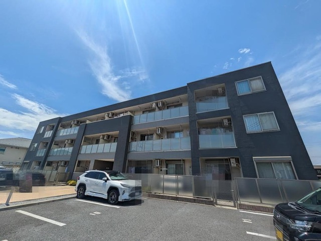グランティスの外観|★ネット無料★バイク可★オートロック★都市ガス★追炊き★